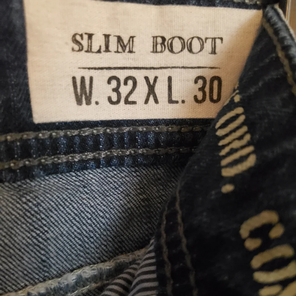 Axel Slim Boot 32 × 30 - Picture 4 of 5
